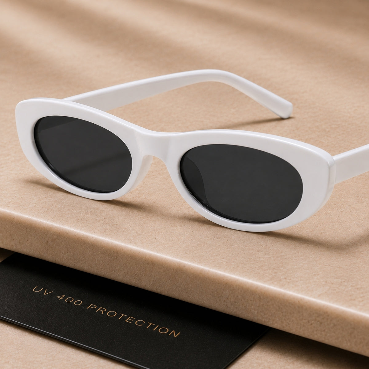 Suki Sunglasses - White Black