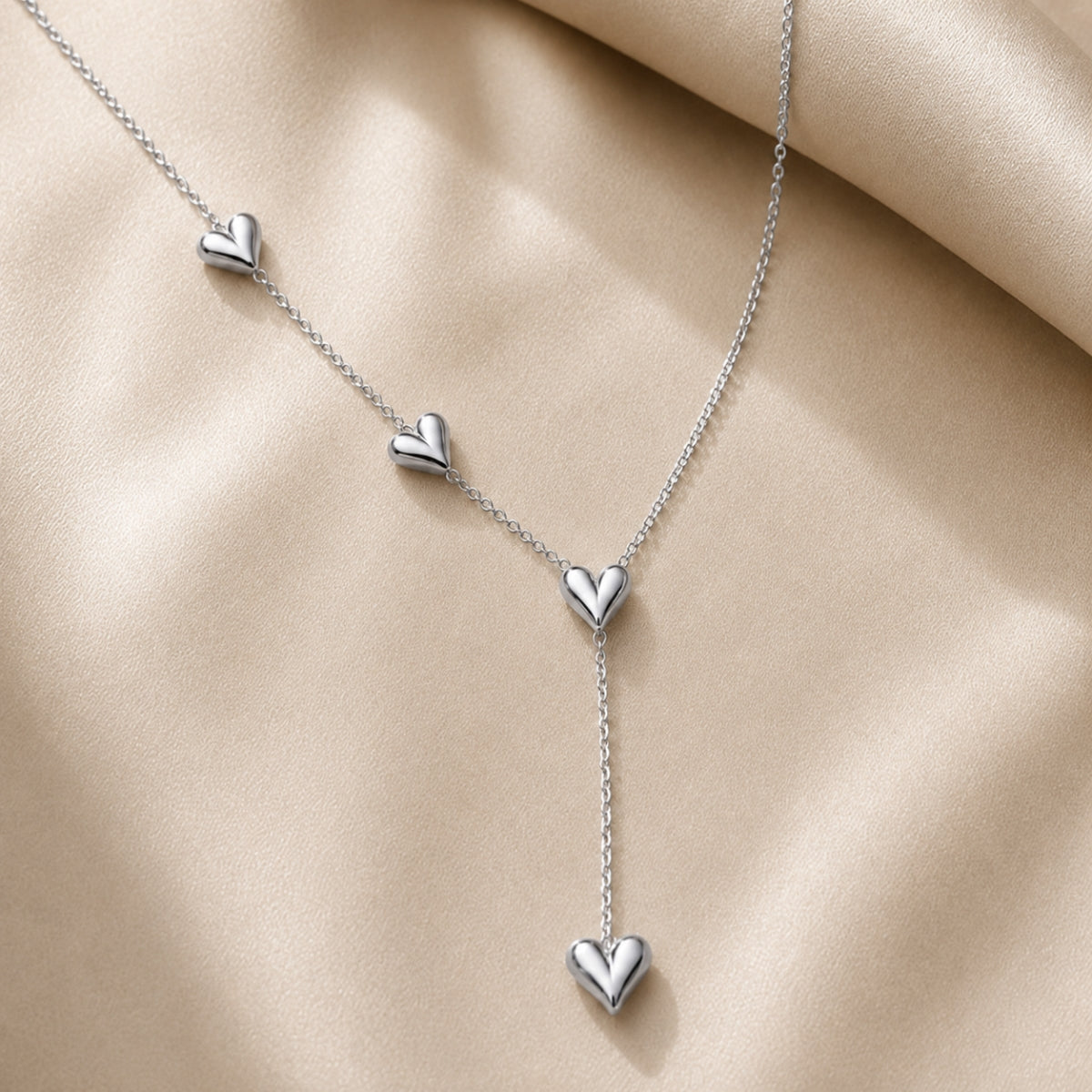 Alva Heart Necklace - Silver